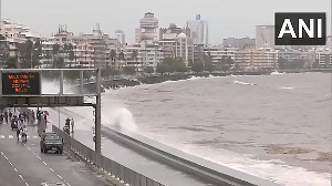 Watch: High tide hits Mumbai's Marine Drive