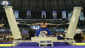 Indian athlete Vispy Kharadi sets Guinness World Record for Hercules pillar hold