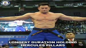 Indian athlete Vispy Kharadi sets Guinness World Record for Hercules pillar hold