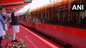 VIDEO: PM flags off Kashmir's 1st Vande Bharat train