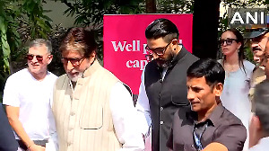Amitabh Bachchan, Abhishek Attend Adman Piyush Pandey's Last Rites
