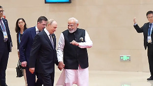 Watch: Modi, Xi and Putin's impromptu huddle at SCO Summit in China