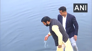 Video: In Yamuna row, Haryana Chief Minister drinks 'poisoned' water