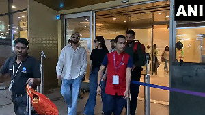 Virat-Anushka arrive in Mumbai after IPL triumph