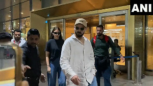 Virat-Anushka arrive in Mumbai after IPL triumph