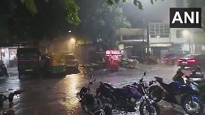 Intense dust storm, rain and hail hit Delhi-NCR after stretch of heat